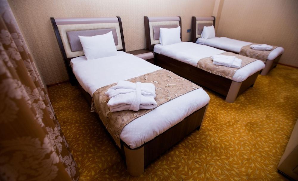 Astola Hotel Baku Eksteriør bilde