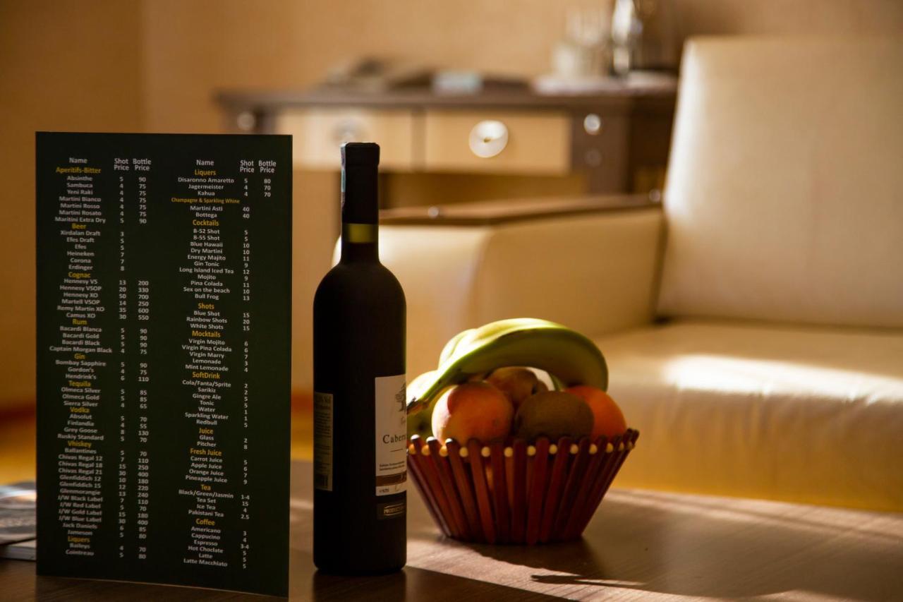 Astola Hotel Baku Eksteriør bilde