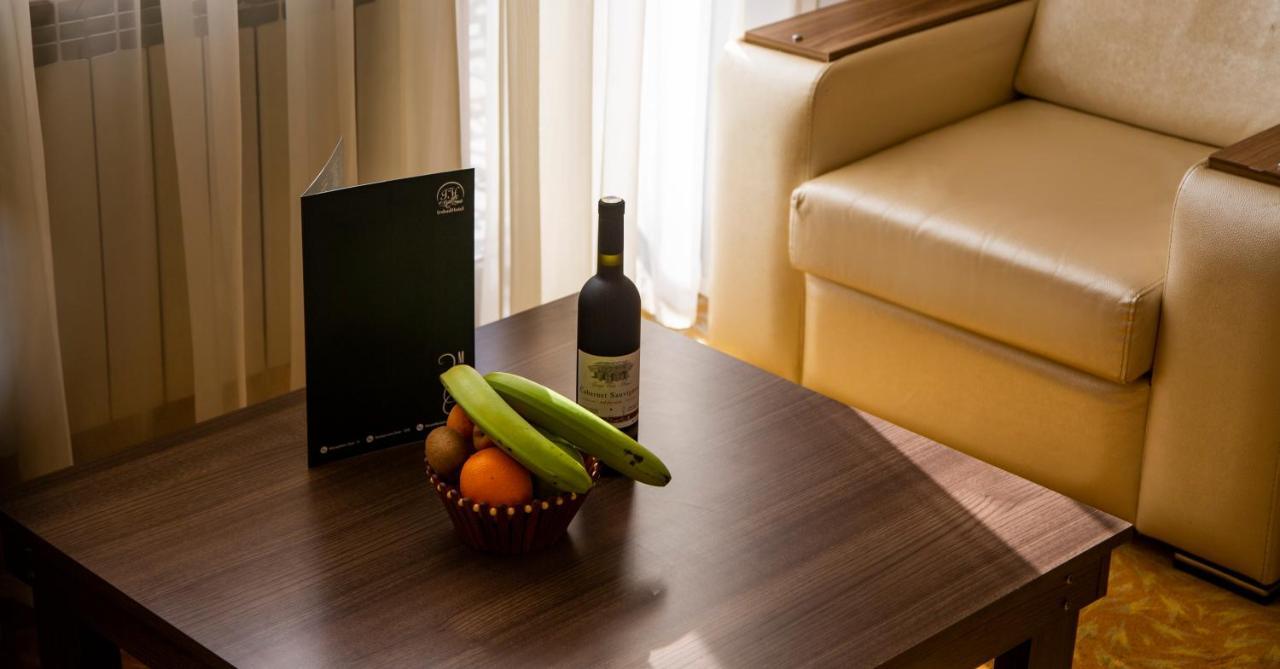 Astola Hotel Baku Eksteriør bilde