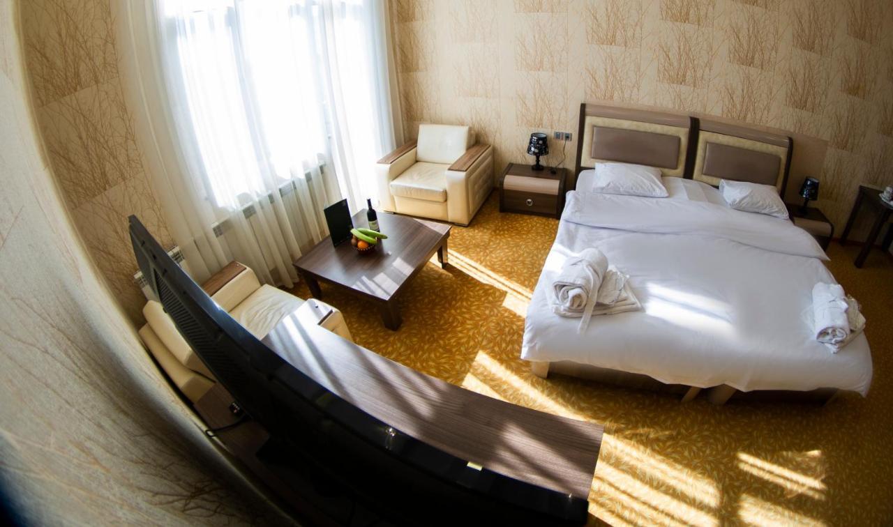 Astola Hotel Baku Eksteriør bilde